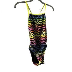 NWOT SPEEDO Women’s performances Swim Suit One Piece - size 4 (32) SMALL